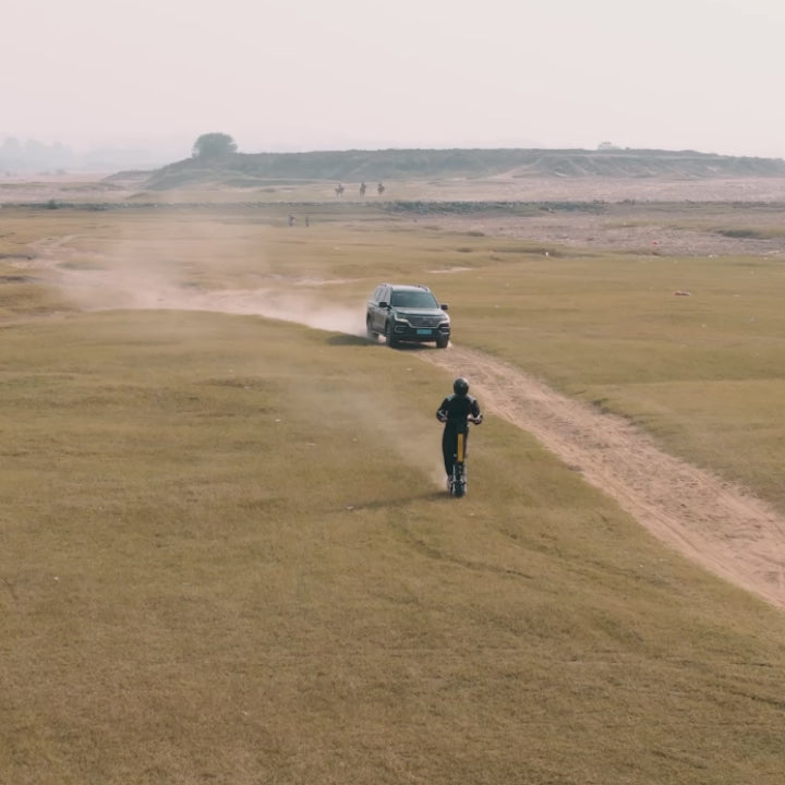 Yellow/Dual Motor/with Seat